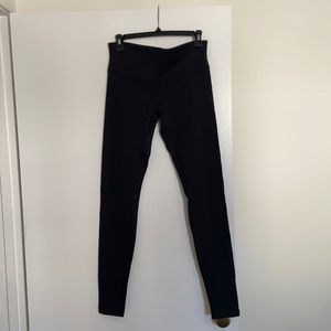 Black Lulu Lemon leggings